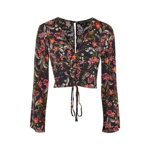 Top shop 🛍️ | Flowery Crop Top